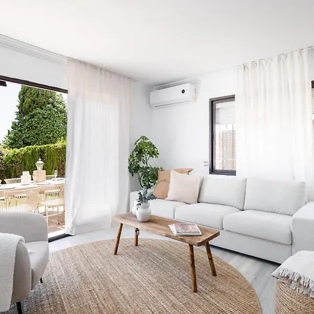 Huge Private Pool Villa, Garden, Bbq Puerto Banus * Marbella
