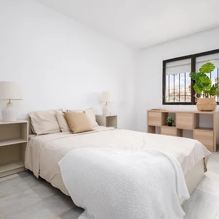 Huge Private Pool Villa, Garden, Bbq Puerto Banus Marbella